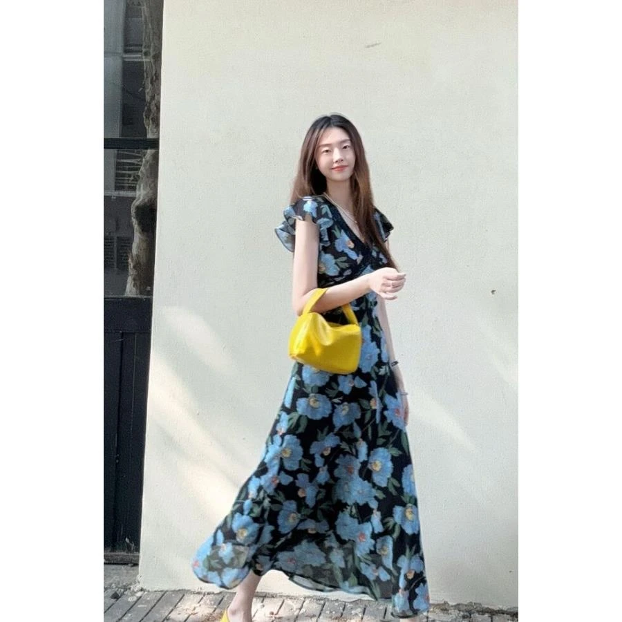 纯欲ins夏季痞帅高级感蓝色印花气质优雅v领蕾丝拼接小飞袖连衣裙