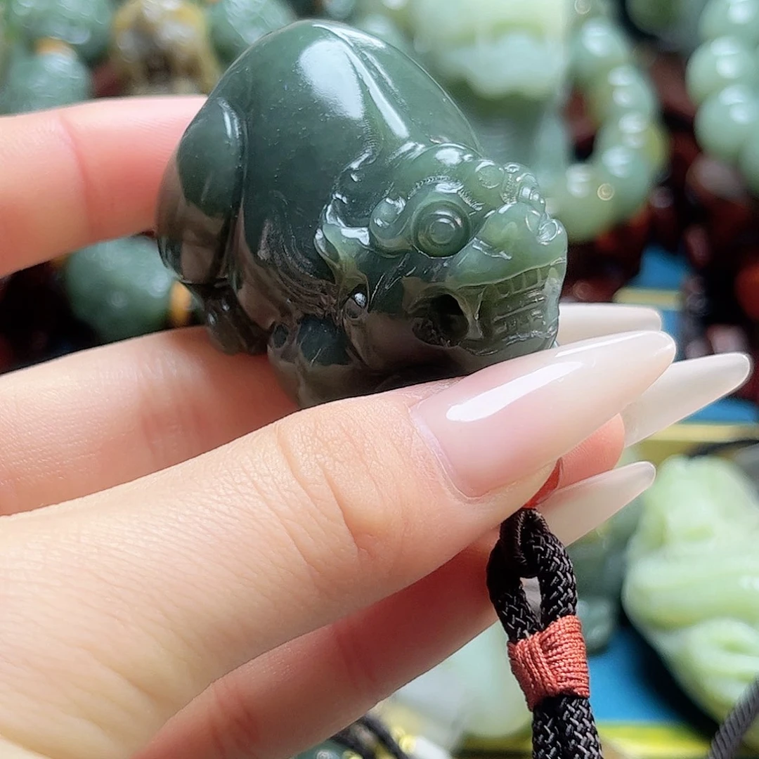 和田玉挂件未镶嵌