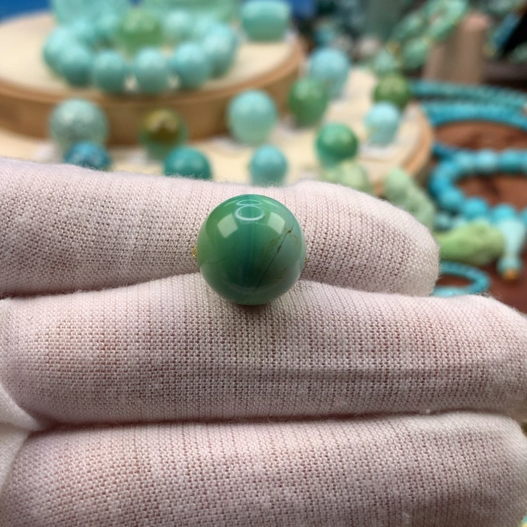 绿松石未镶嵌珠宝奇石13.7mm