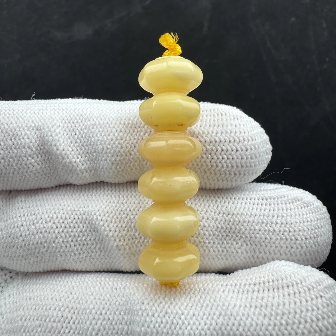 K3934天然原矿蜜蜡 隔珠10.6mm支持复检假一罚十