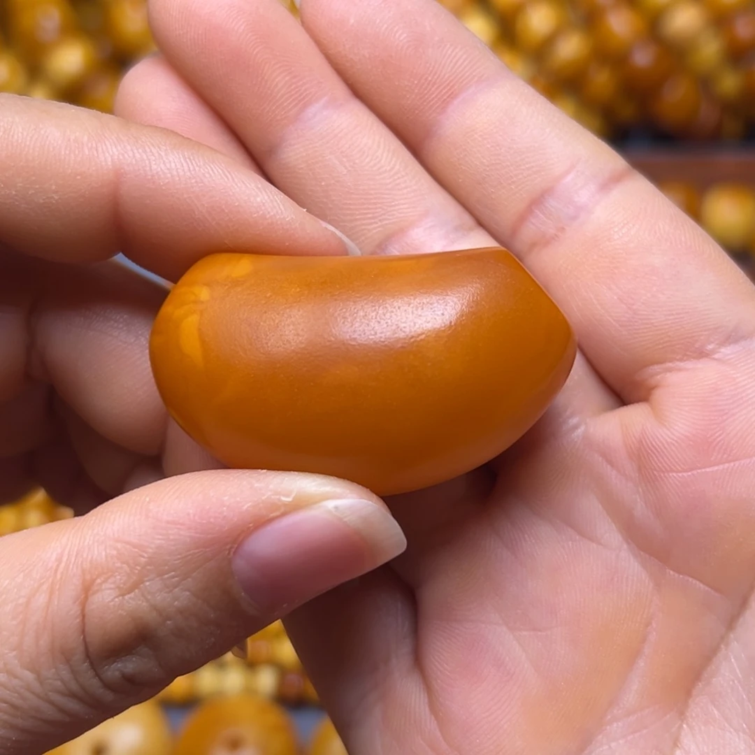 蜜蜡未镶嵌吊坠(不含链)