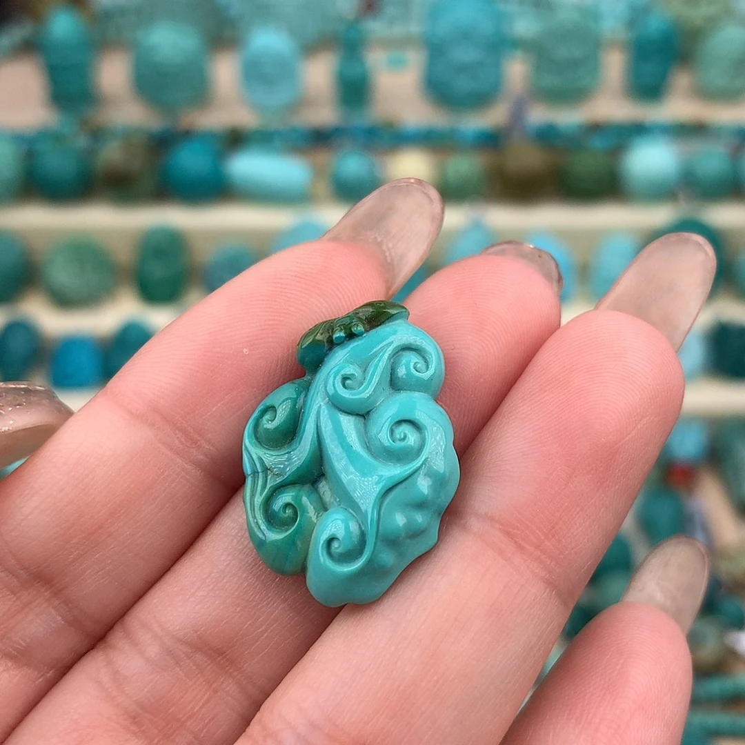 绿松石未镶嵌珠宝奇石