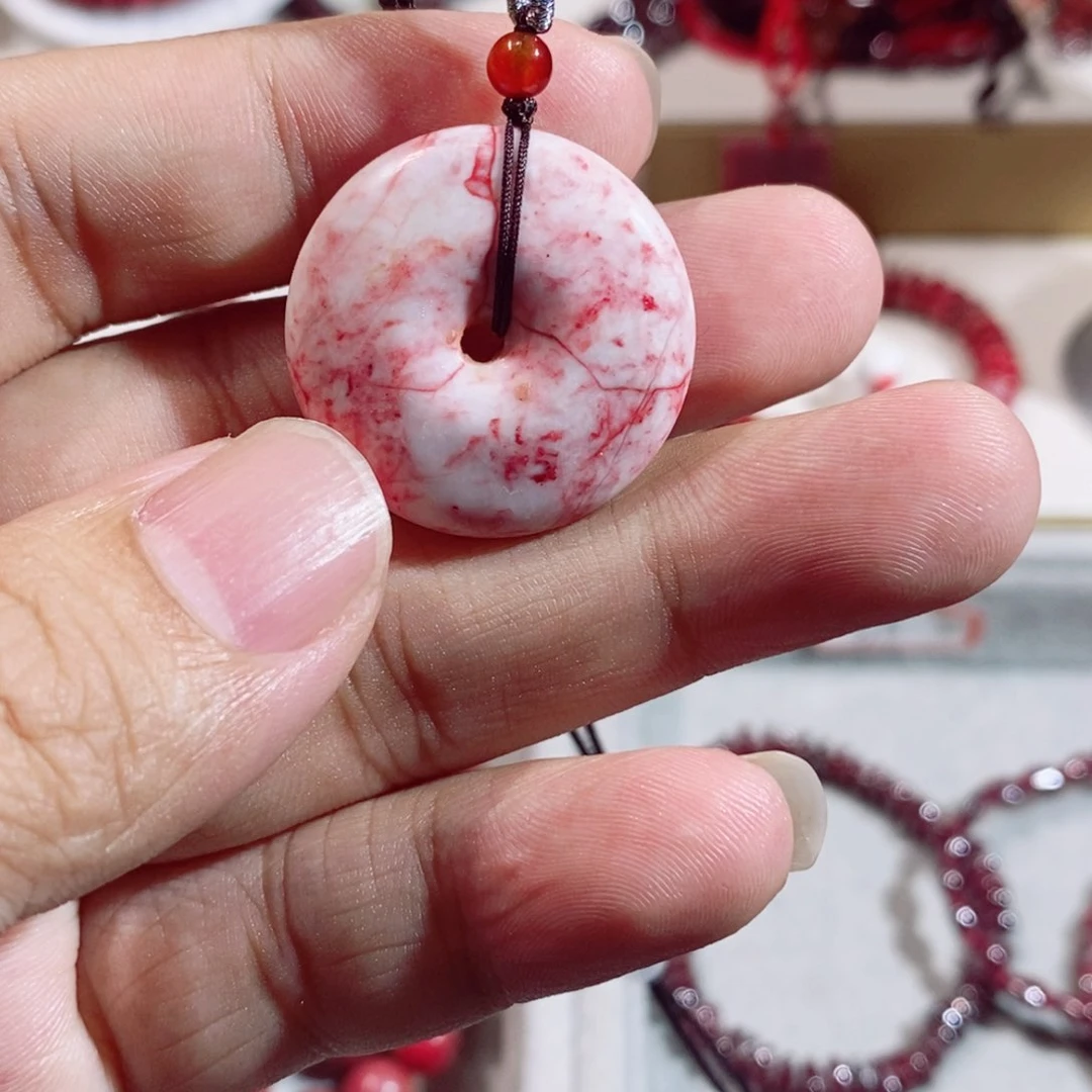 天然辰砂原石平安扣