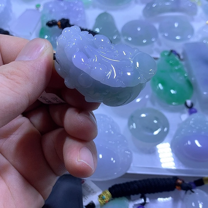 翡翠未镶嵌颈饰天然翡翠A货吊坠