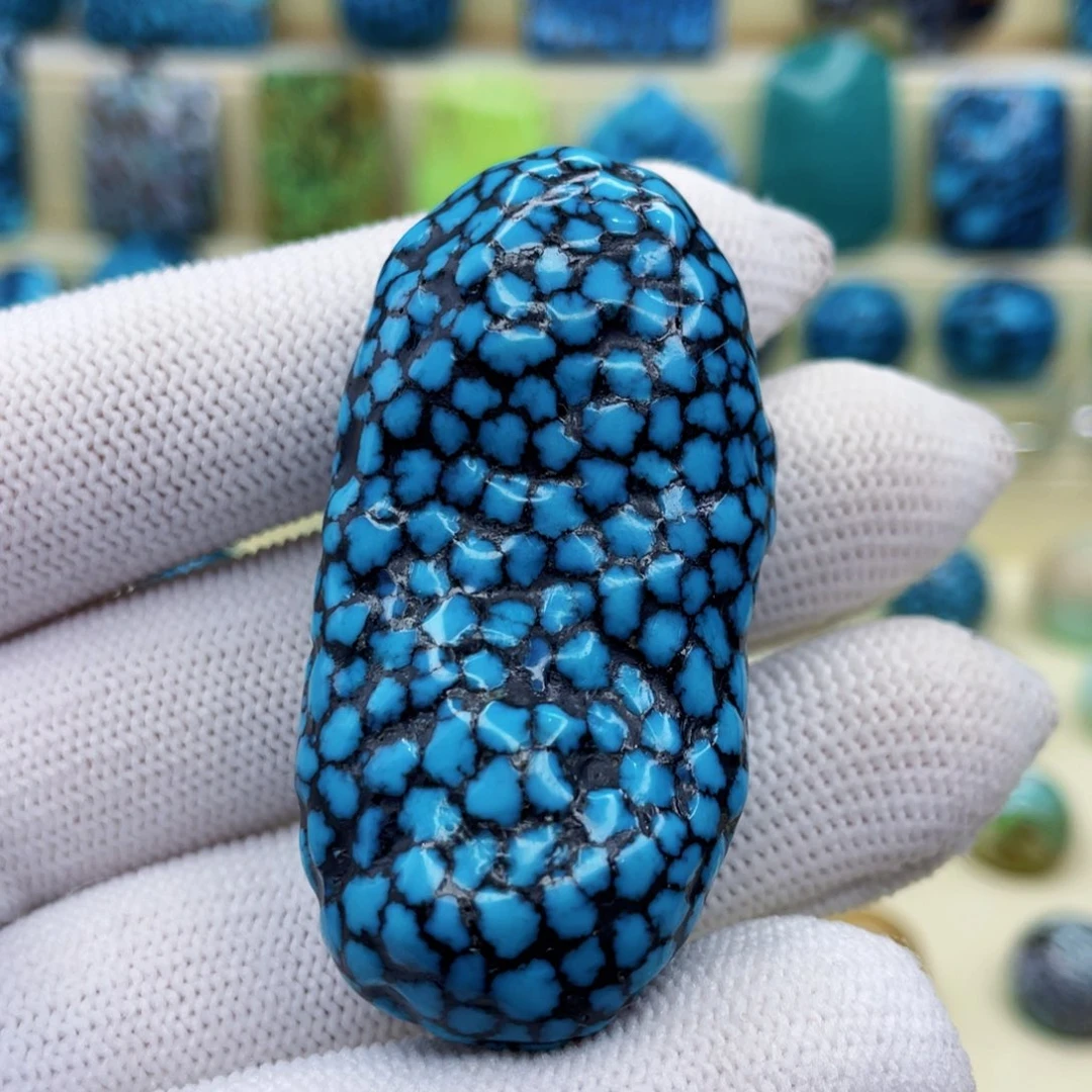 未镶嵌绿松石颈饰