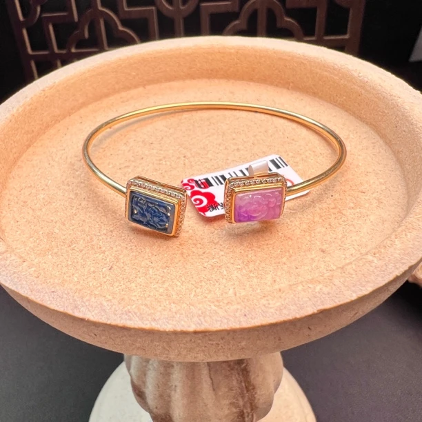 【推荐】18k金镶嵌蓝紫舒俱来开口软镯/S4204