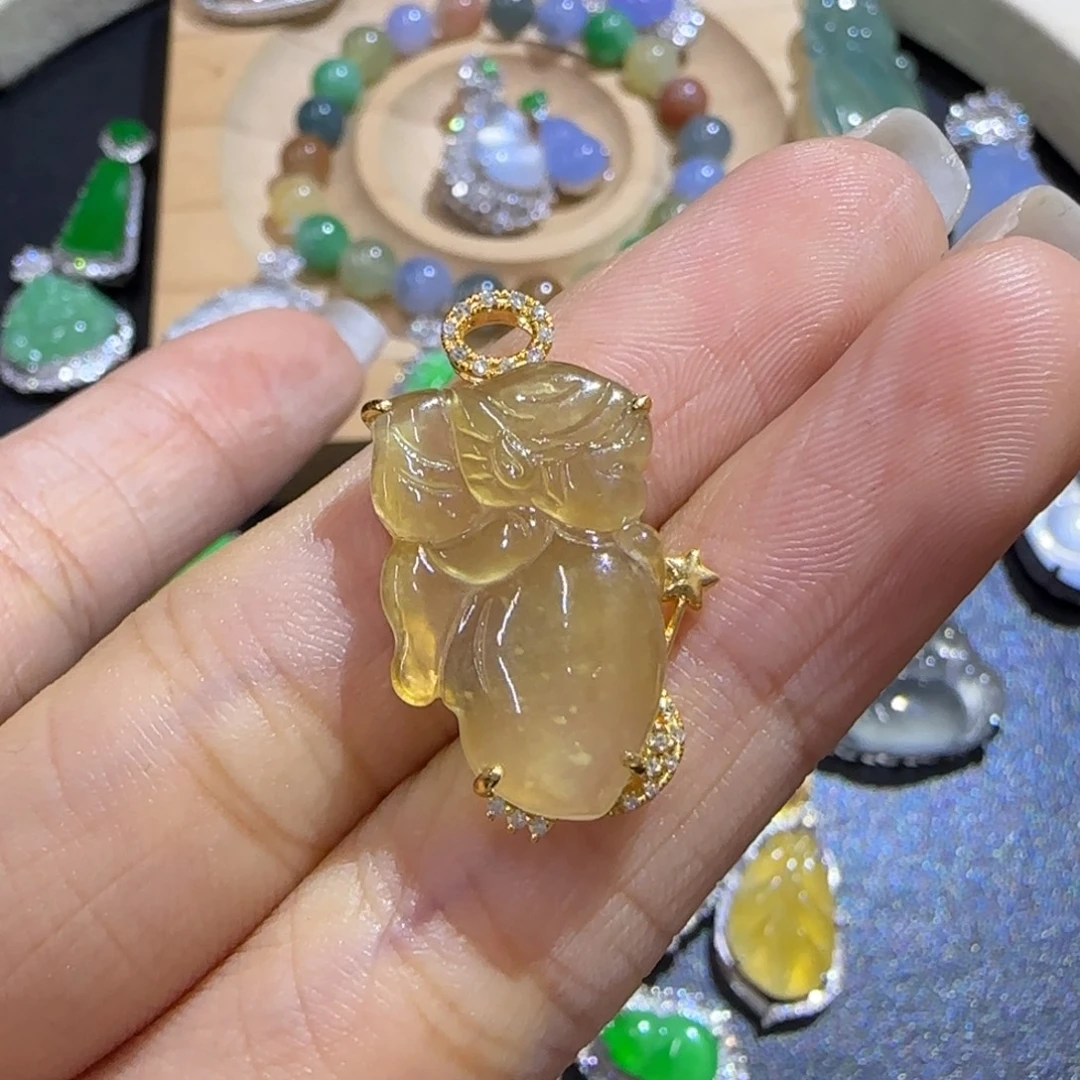 翡翠18K金镶嵌颈饰精品