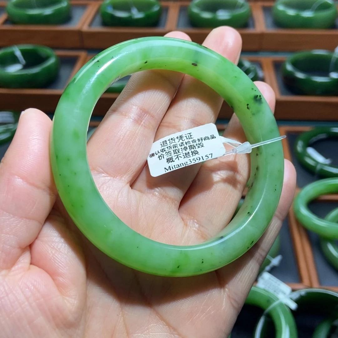 和田玉（碧玉）未镶嵌手镯苹果绿5859
