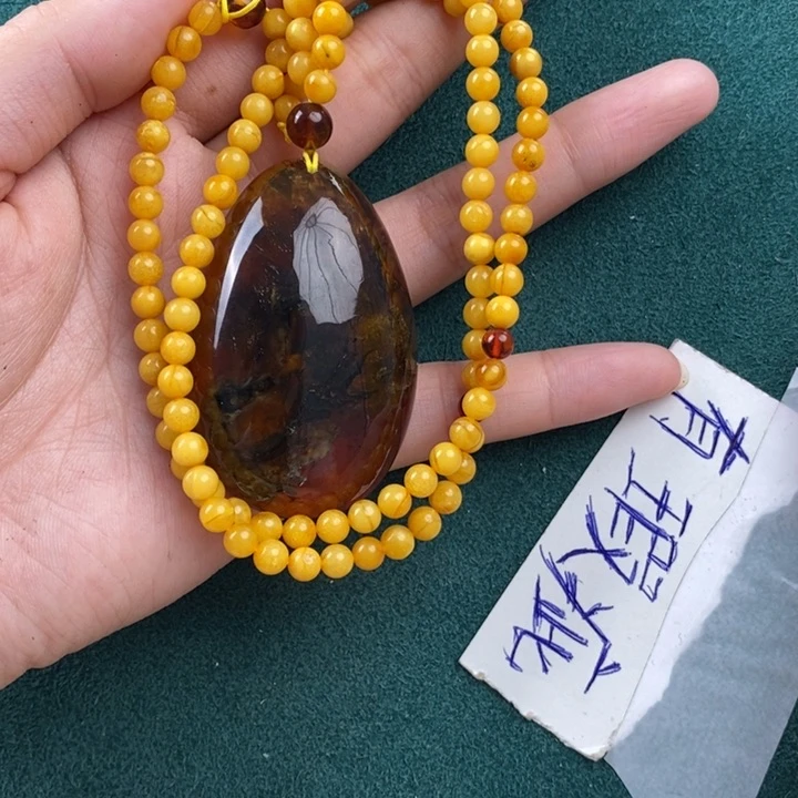 未镶嵌琥珀珠宝奇石