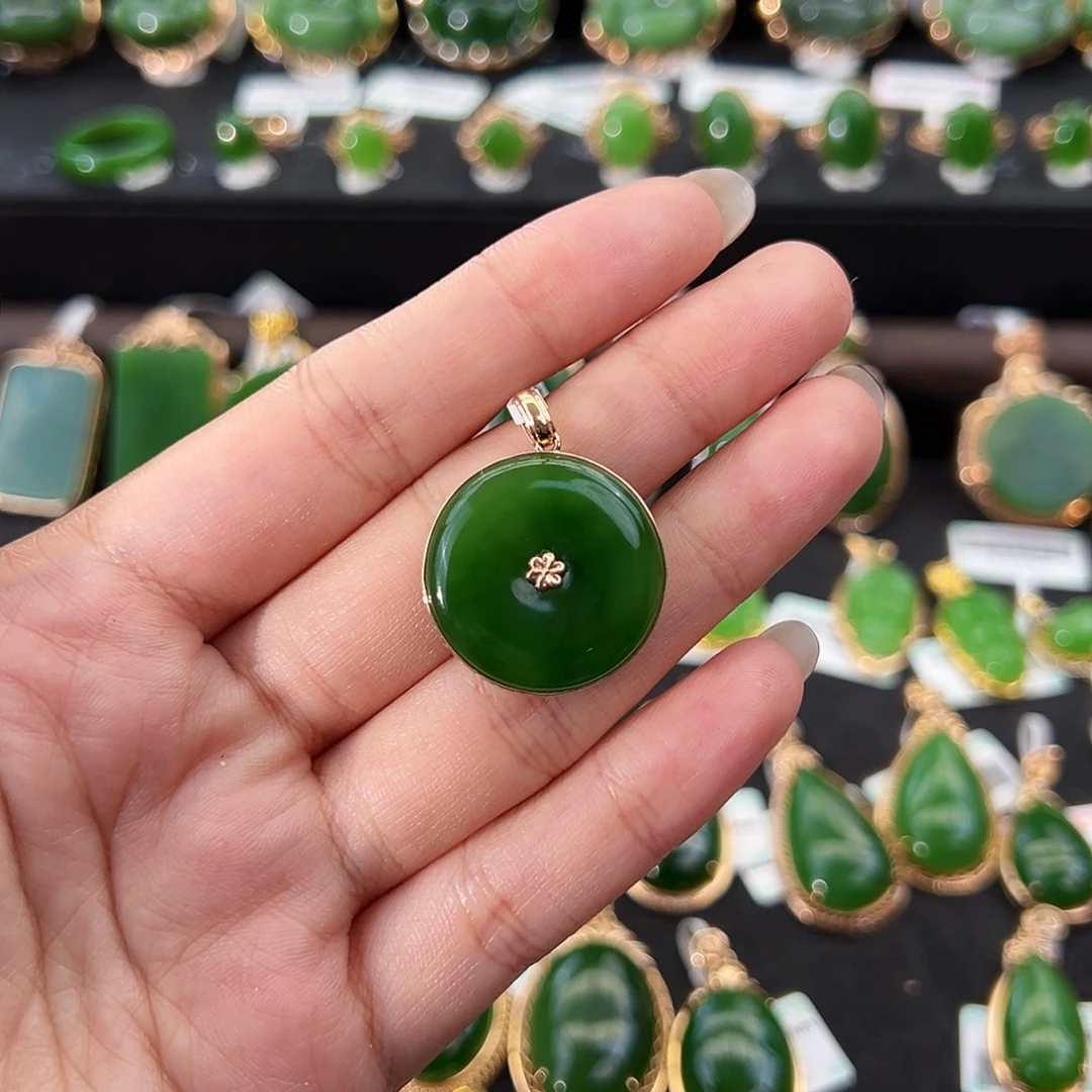 和田玉（碧玉）18K金镶嵌吊坠(不含链)阳绿平安扣22mm