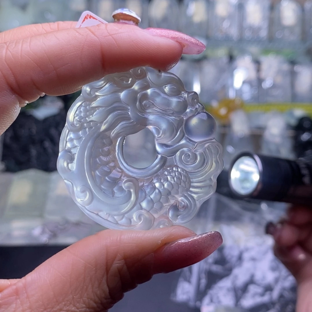 蛇纹石玉颈饰未镶嵌你*呀