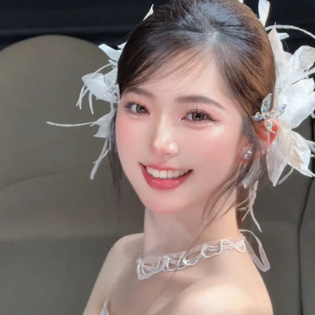新款超仙森系羽毛绢纱头饰新娘婚纱造型边夹网红直播配饰跟妆发夹