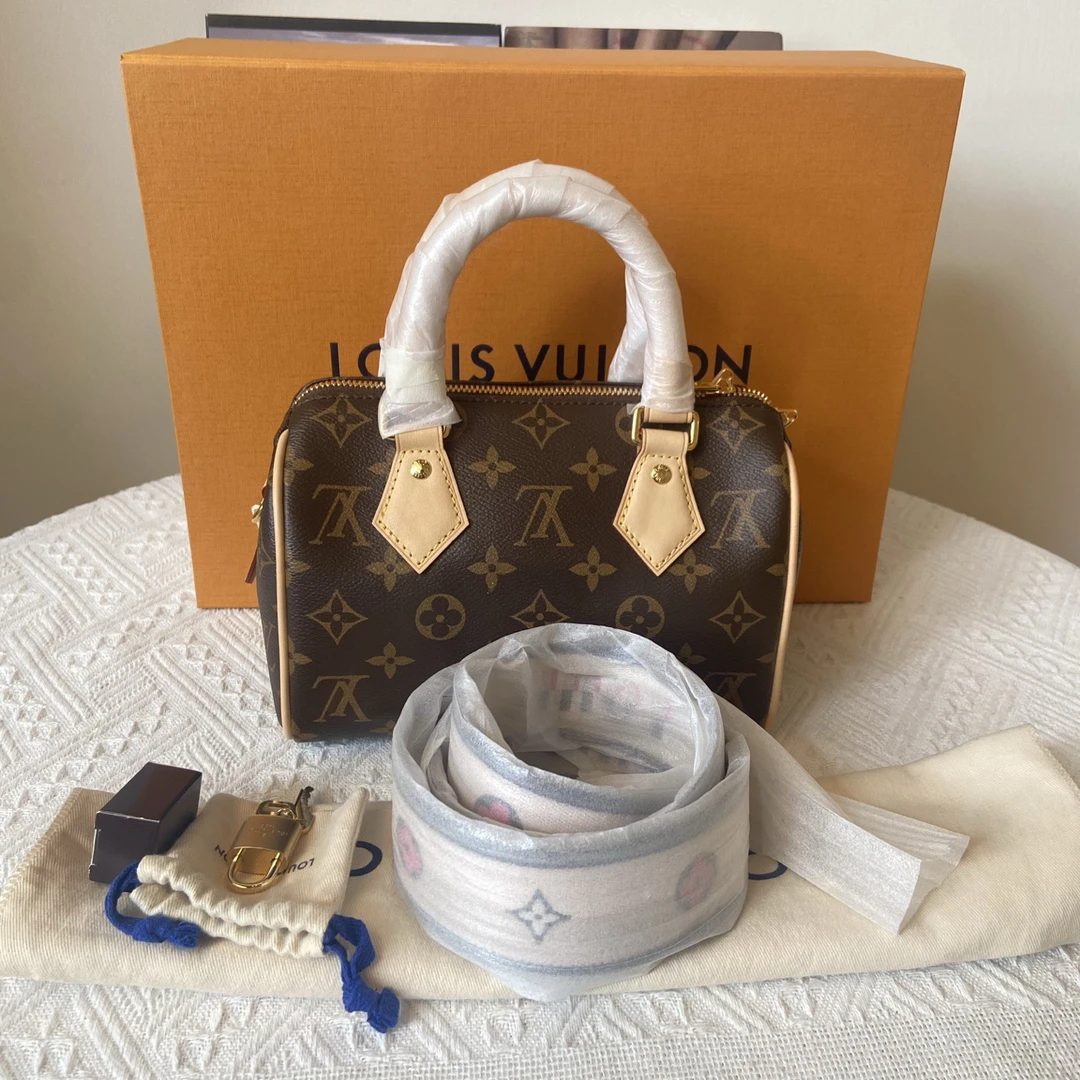 未使用 LouisVuitton/路易威登 speedy20米黑色芯片款（尾款）
