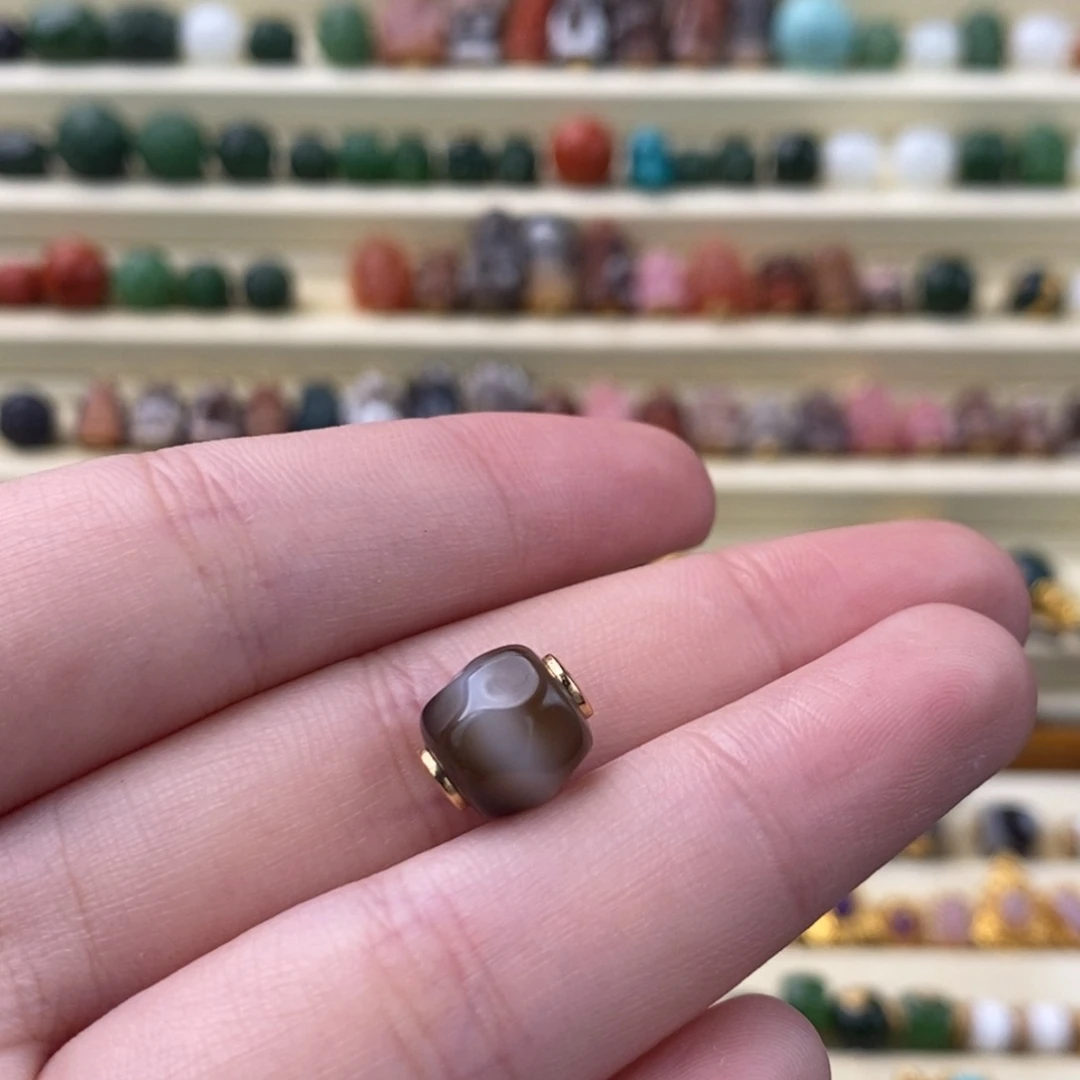 S***a玛瑙/玉髓18K金镶嵌颈饰