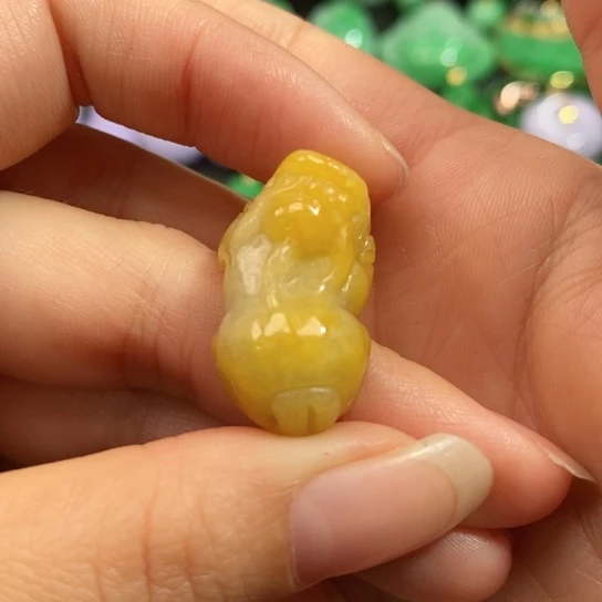 颈饰未镶嵌翡翠吊坠