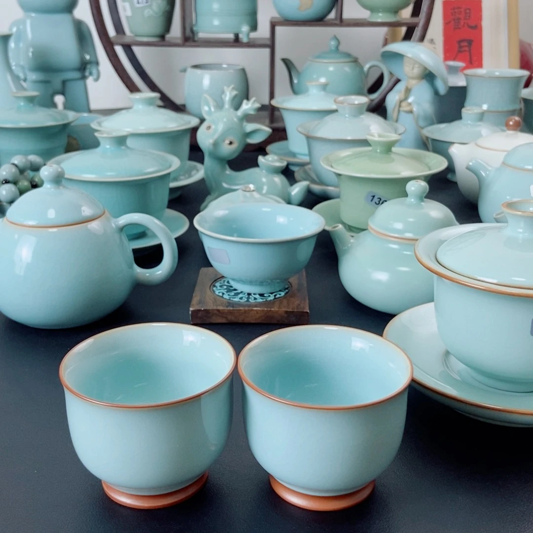 壶微瑕天青釉问清杯2只