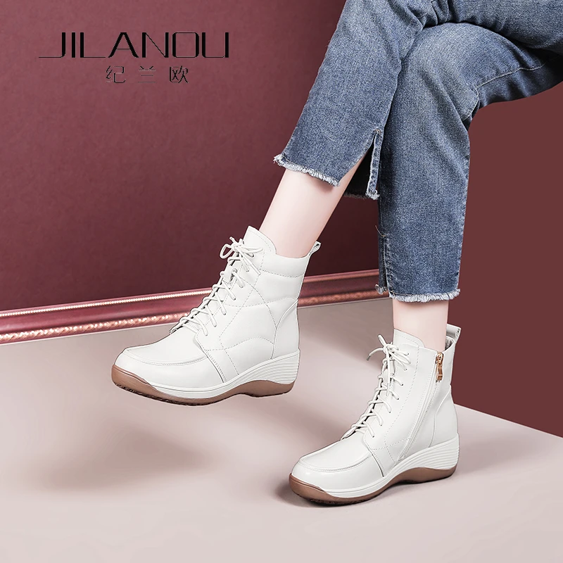 头层牛皮马丁靴女秋冬加绒2025新款妈妈女鞋休闲短靴厚底真皮靴子