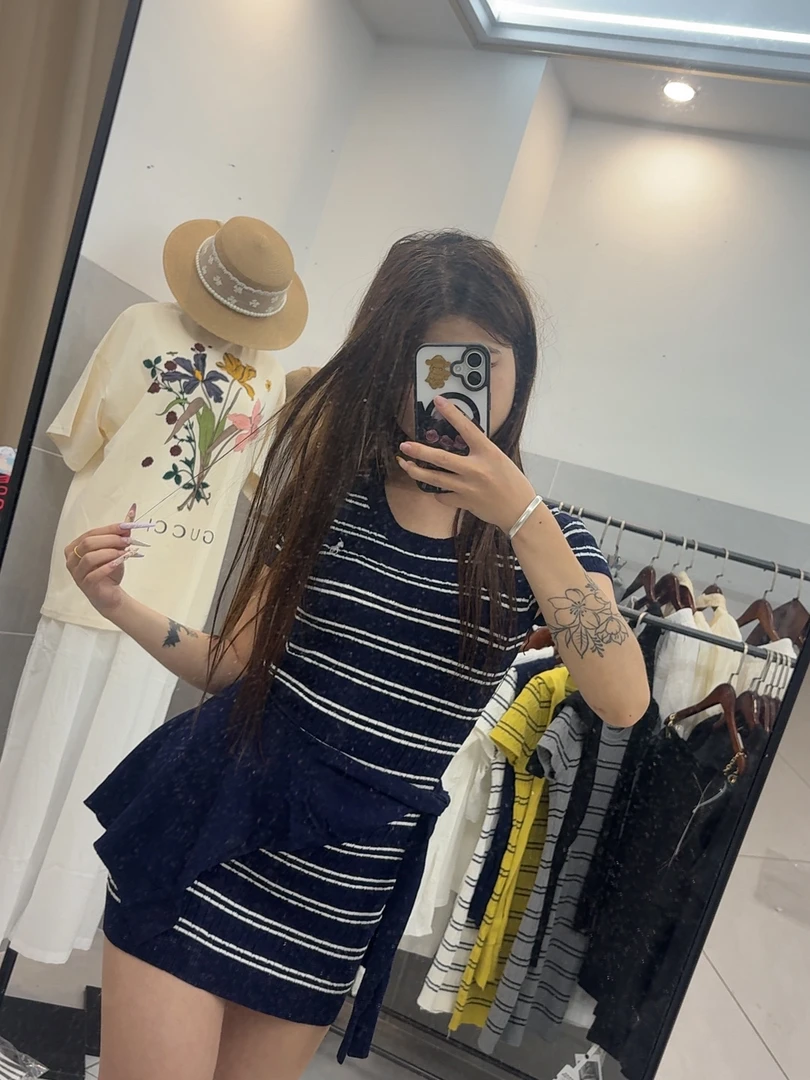 新款短袖条纹配披肩针织连衣裙女款修身显瘦no退！清！