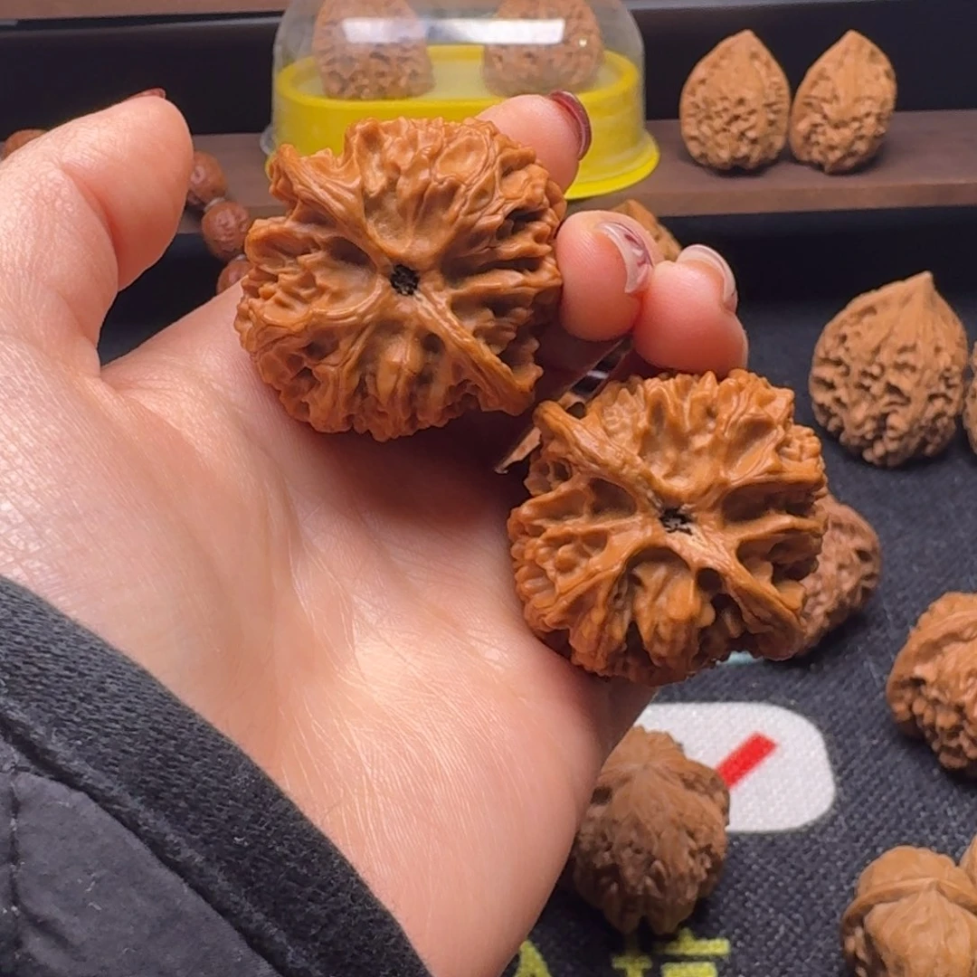 文玩核桃吊坠S****涛41.5苹果