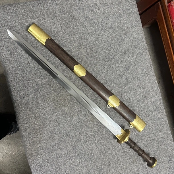 龙泉昊天宝剑一体花纹钢锻打秦王剑手工包铜冷兵器未开刃