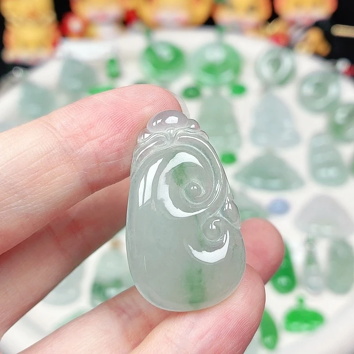 翡翠未镶嵌颈饰缅甸天然A货翡翠