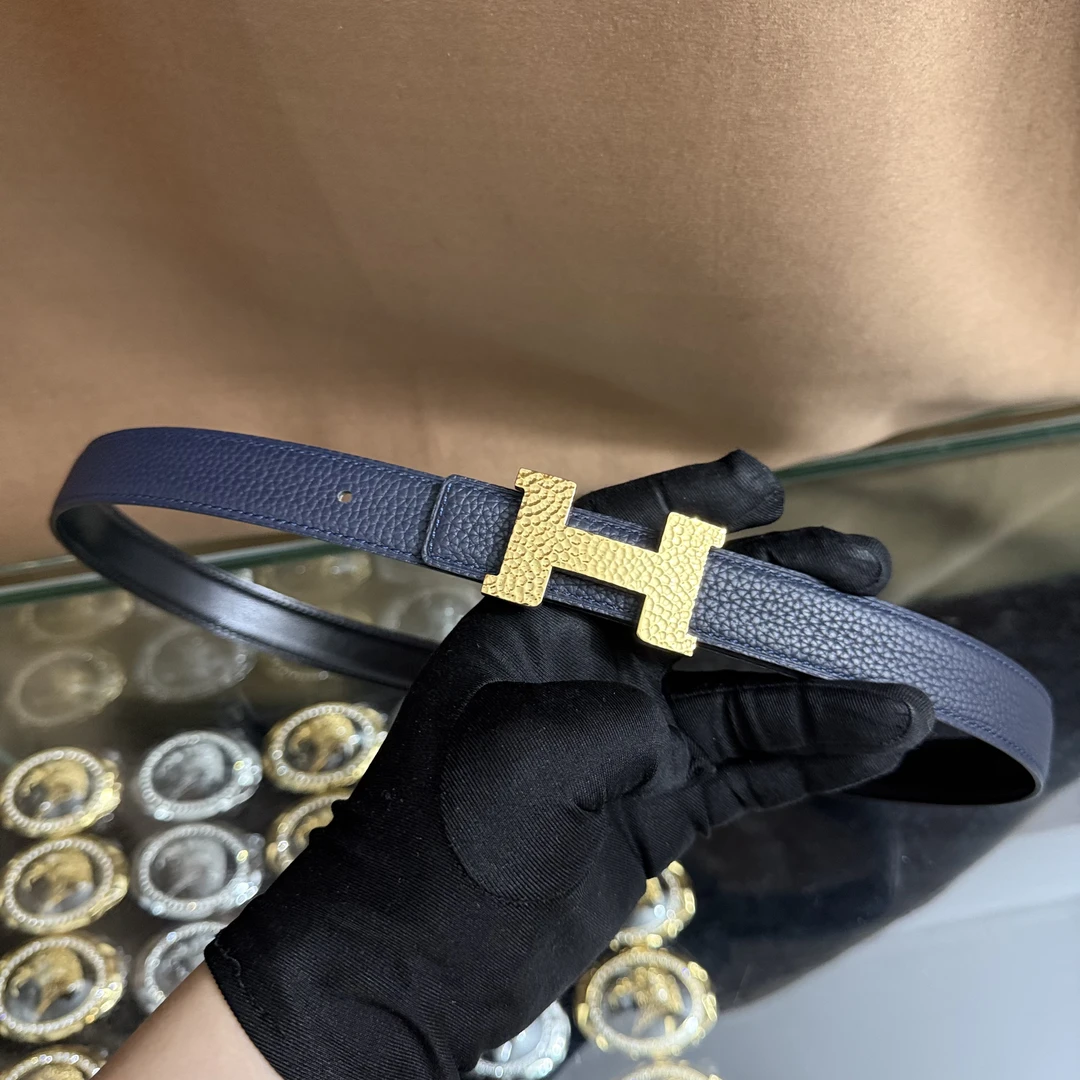 新款女士高档皮带休闲工字扣H扣牛皮腰带潮流时尚休闲百搭韩装饰