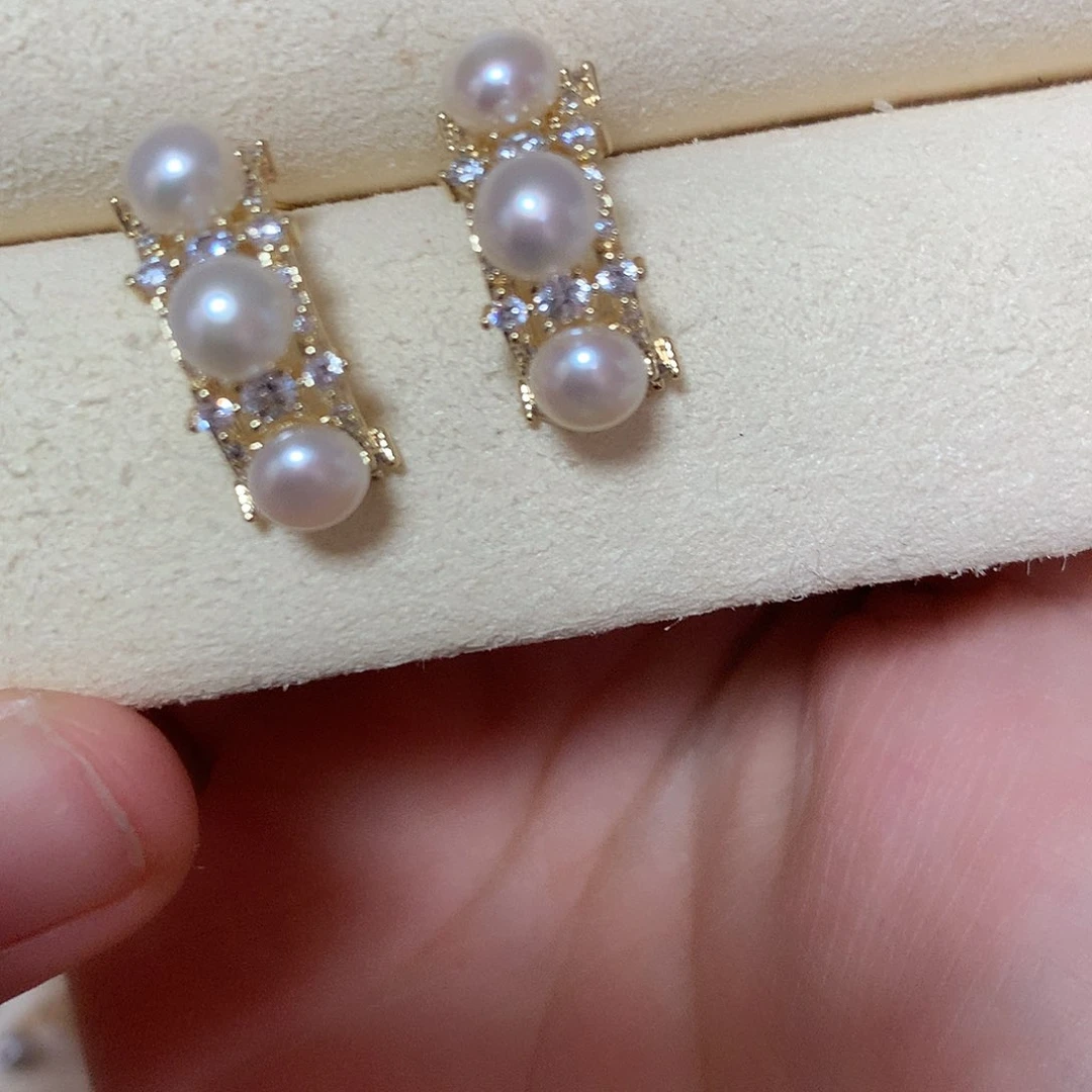 淡水珍珠耳饰合金