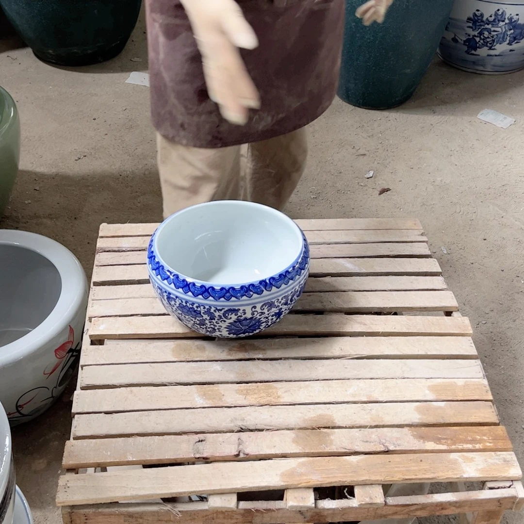 瓷片缠枝莲23.88888888