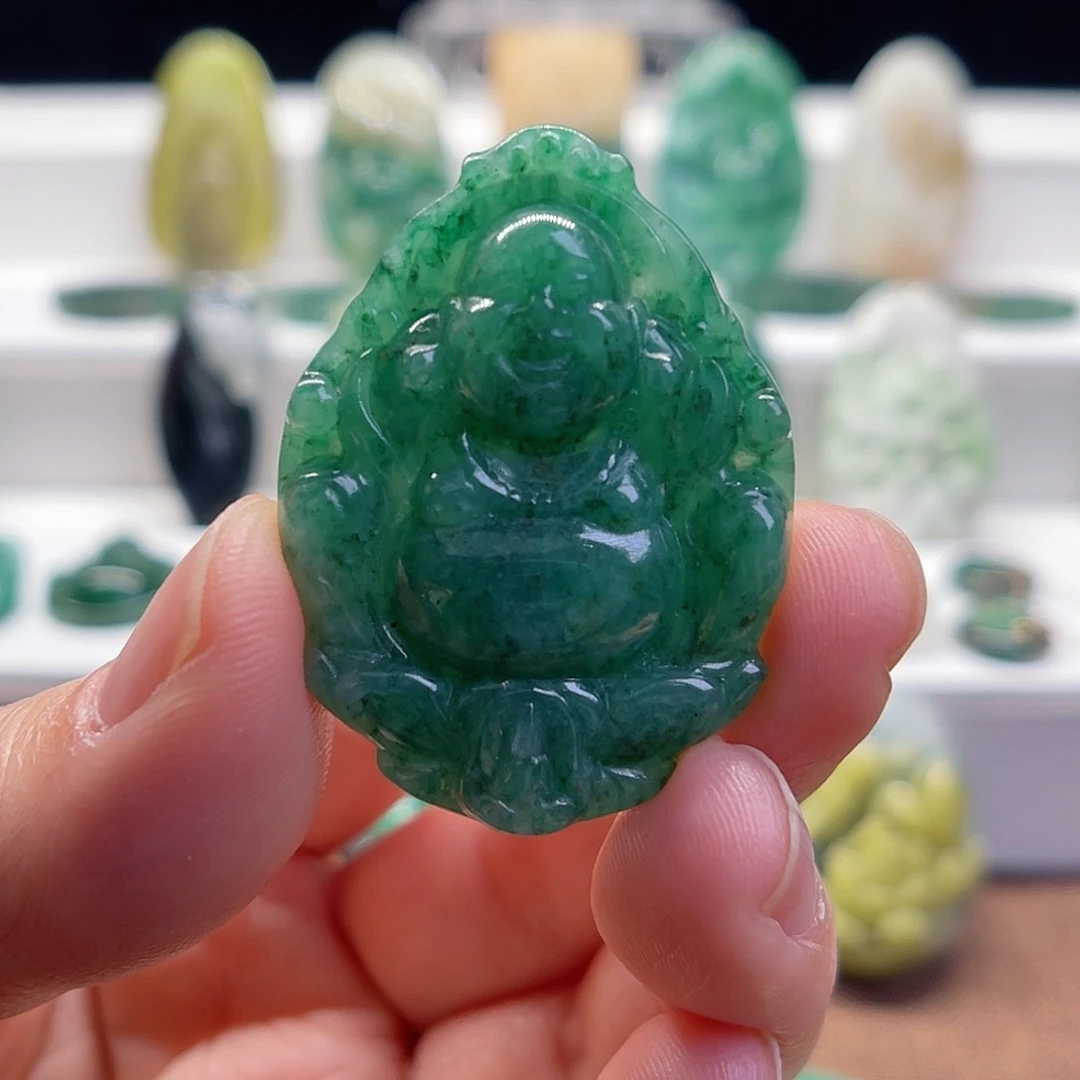独山玉未镶嵌颈饰