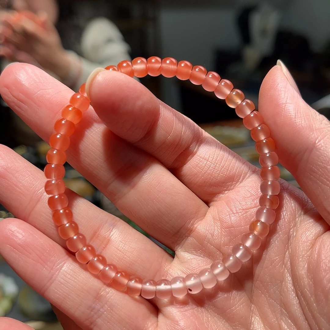 南红玛瑙手链未镶嵌