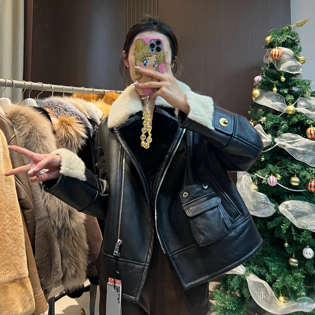 实体清货！皮毛一体外套77908FE
