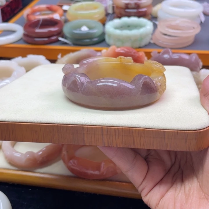 未镶嵌石英岩玉珠宝奇石百***?