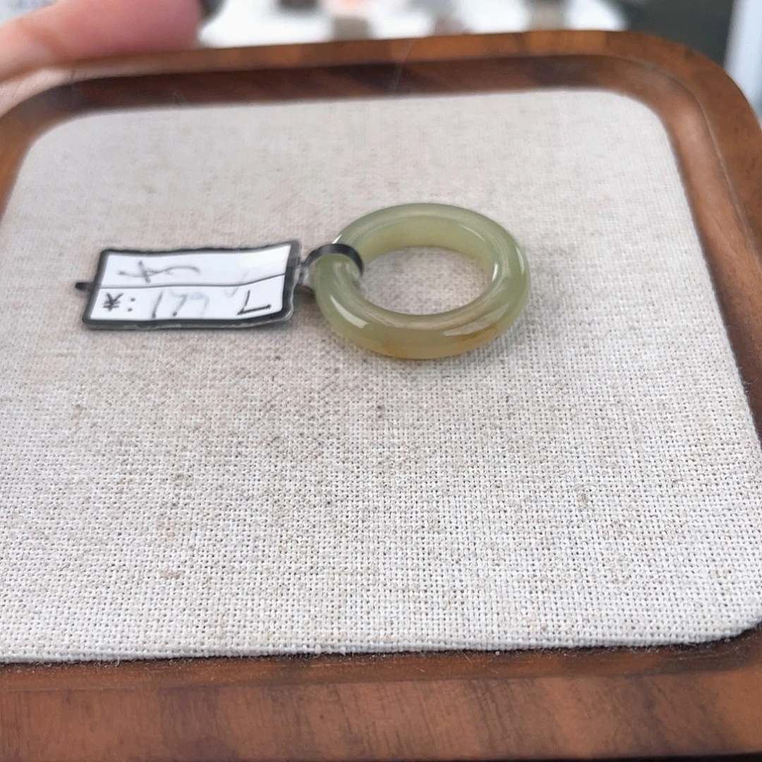 和田玉未镶嵌戒指U79晴水一口糖泥鳅背16.1不退换