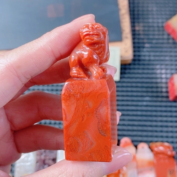 刘***青老挝石现场直播手工制作