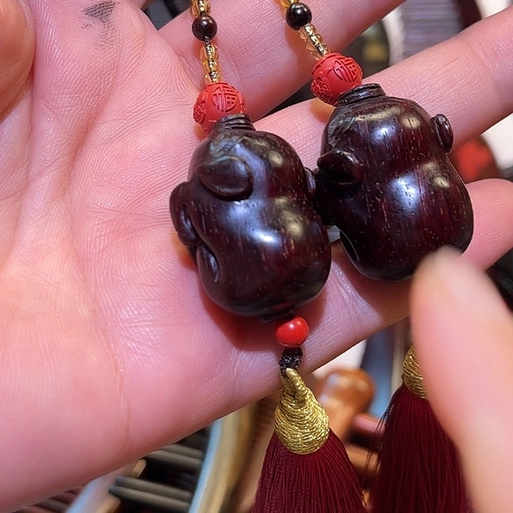 红酸枝木类紫檀木小吊坠