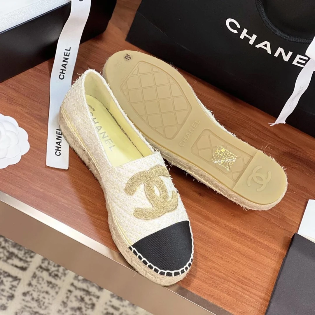 99新 Chanel/香奈儿 积分-188/汤/P205335884/双C拼色渔夫鞋 37码