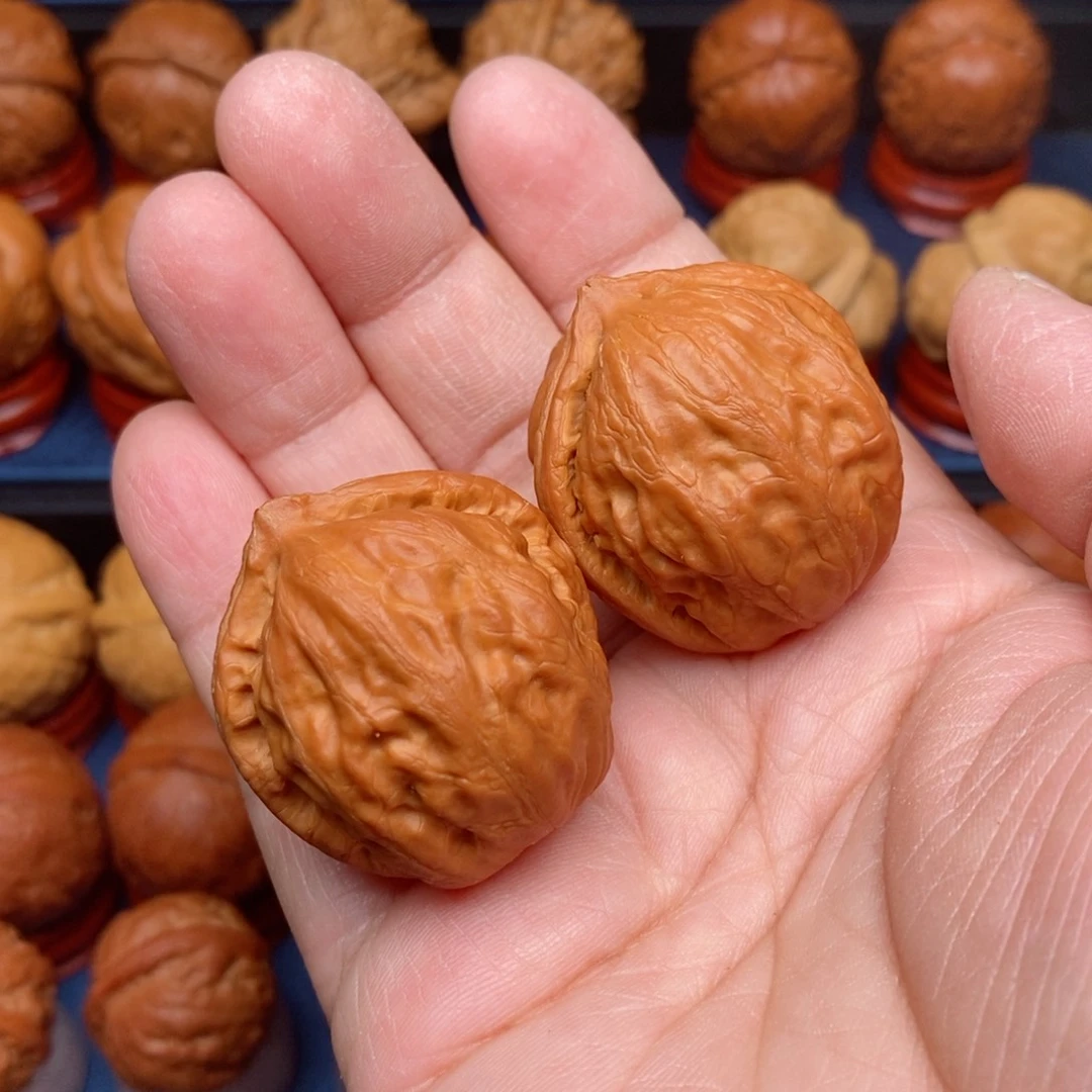 把件文玩核桃?*禾手捻精品玉煌石