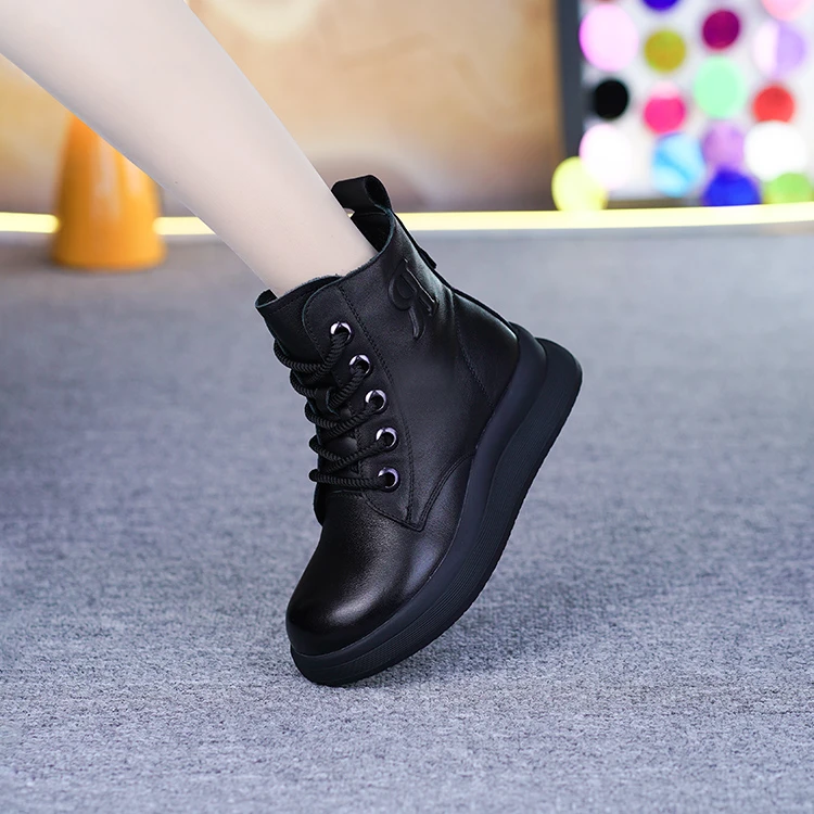 M25962新款真皮休闲百搭短靴头层牛皮圆头厚底简约舒适休闲马丁靴