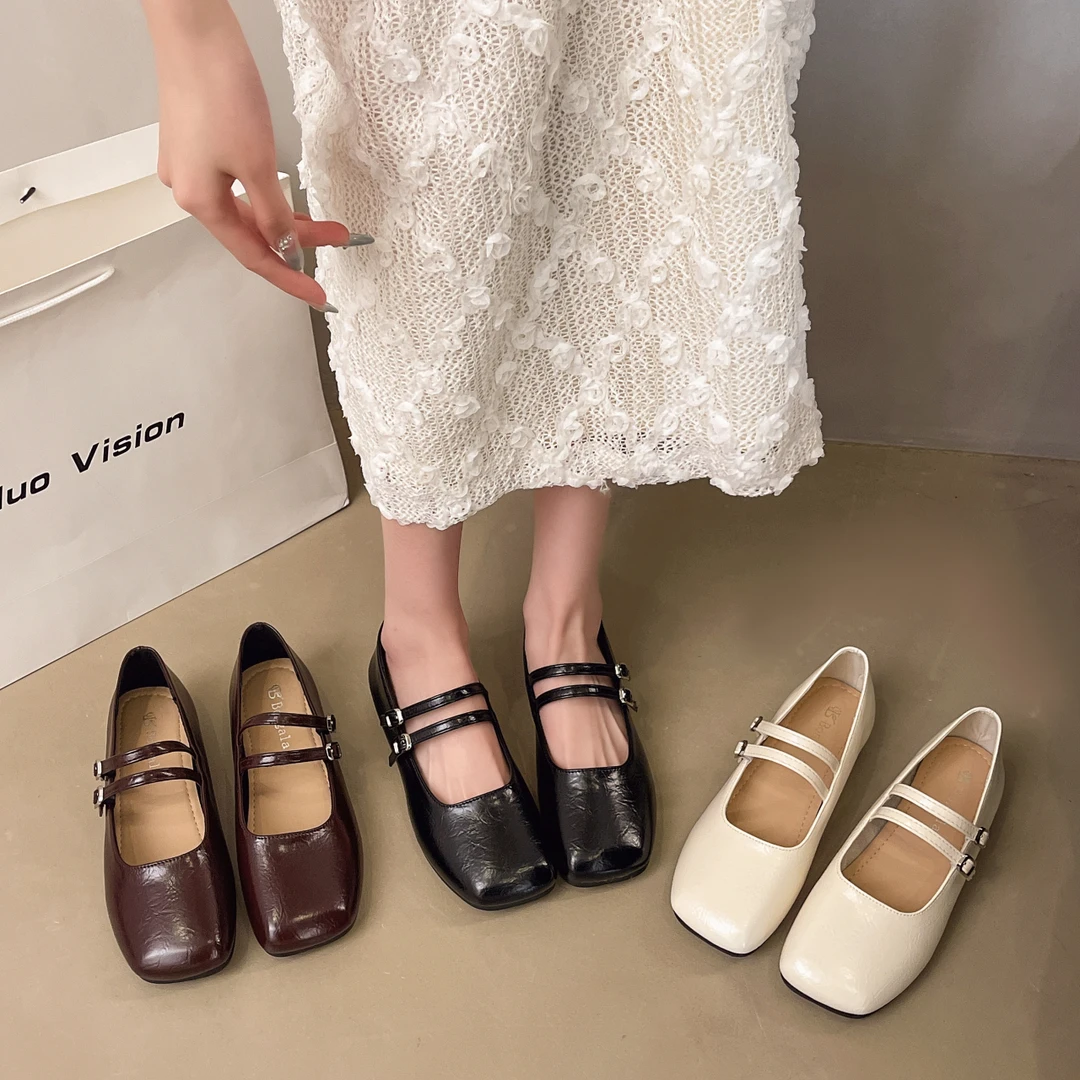 方头单鞋女2025年春季新款法式晚晚风平底浅口配裙子玛丽珍小皮鞋