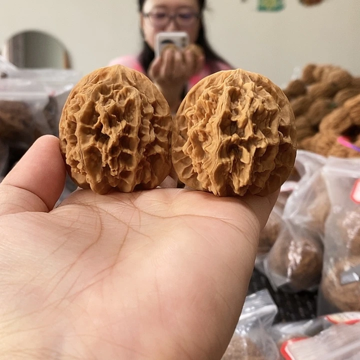 文玩核桃吊坠帝王43修