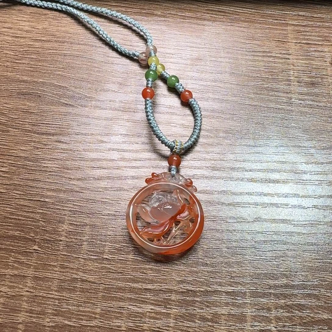 南红玛瑙未镶嵌挂件
