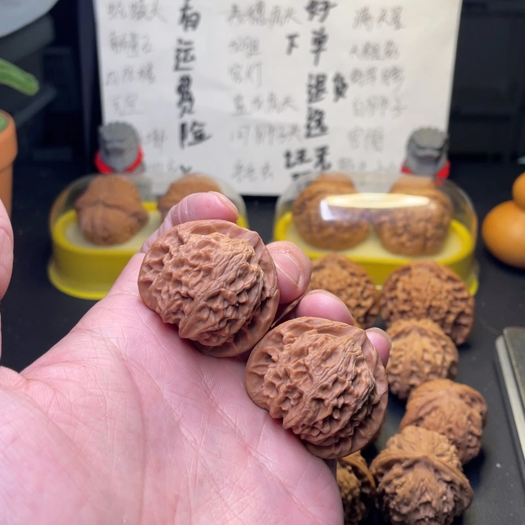 文玩核桃把件郑*趣38宫灯50