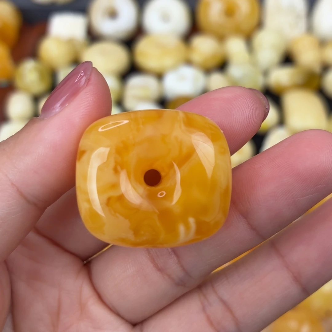蜜蜡未镶嵌吊坠(不含链)橘橘白妖花藏扣