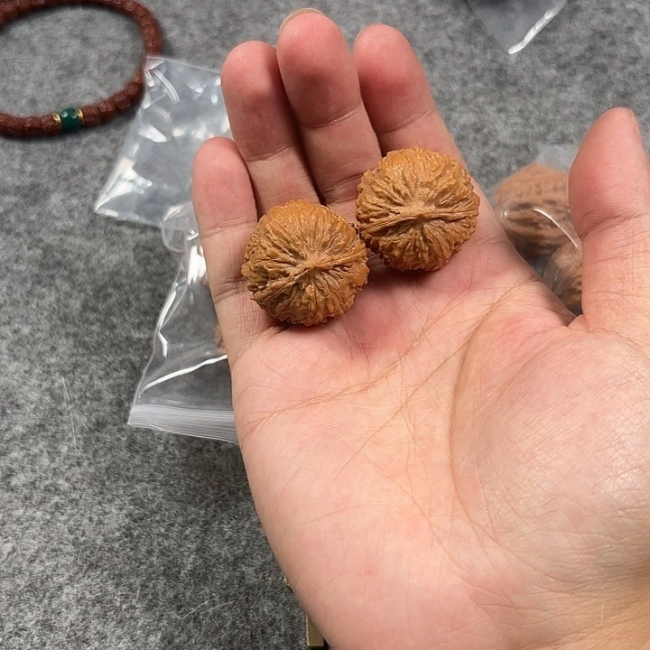 文玩核桃吊坠福利款大园28