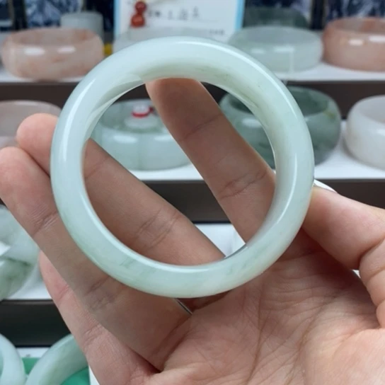 石英质玉（金丝玉）未镶嵌手镯