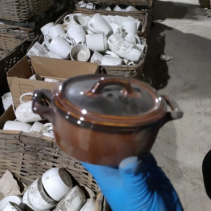 摆件陶瓷盘子碗啥都有