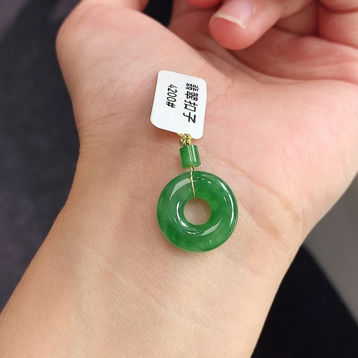 翡翠未镶嵌戒指甜甜圈