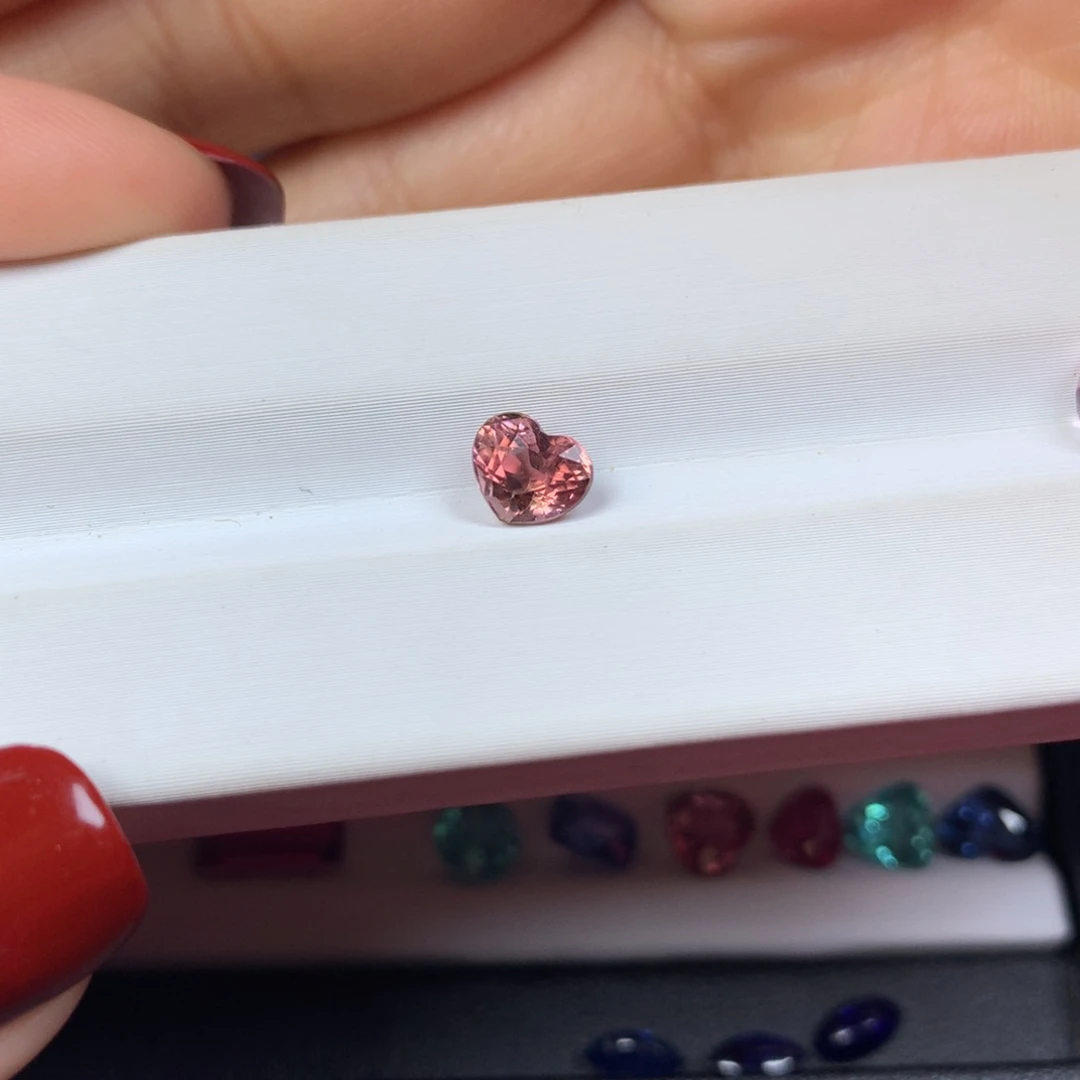 碧玺裸石未镶嵌阿富汗爱心碧玺心6.5