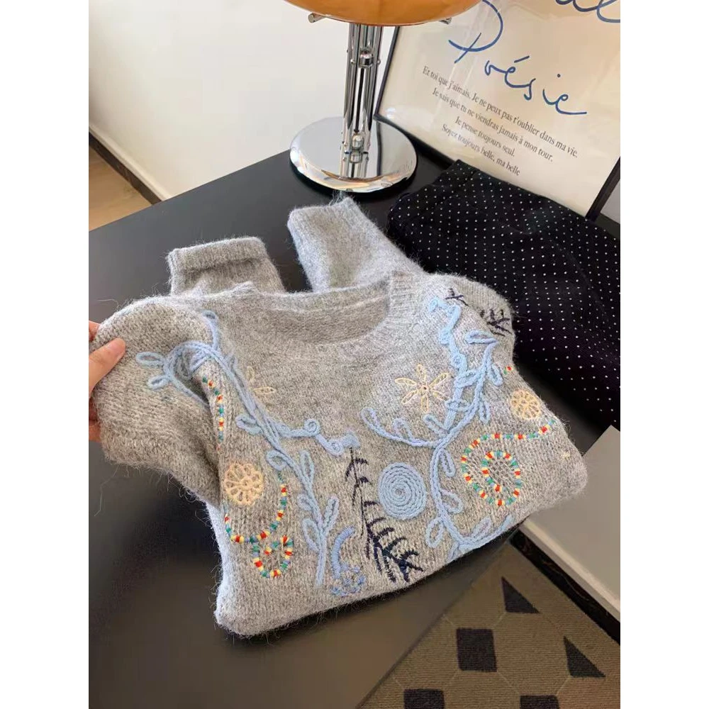 韩系复古圆领刺绣针织衫女巨好看的早秋穿搭宽松遮肉显瘦毛衣上衣