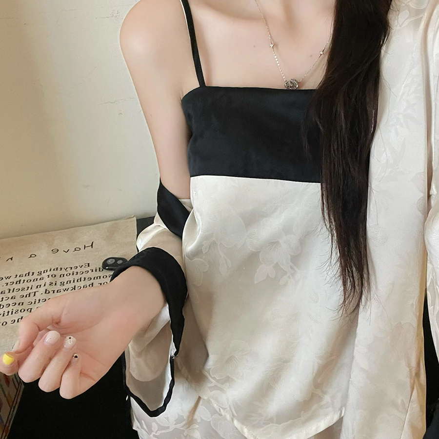 国风高级感提花冰丝吊带睡衣女款夏季新款撞色设计感家居服三件套